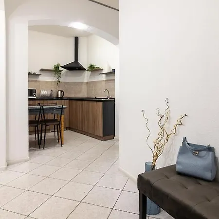 Apartment Avangard Shevchenko Avenue 11 *