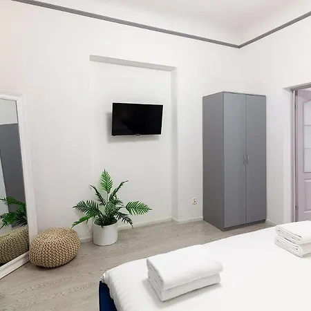 Apartment Avangard Shevchenko Avenue 11